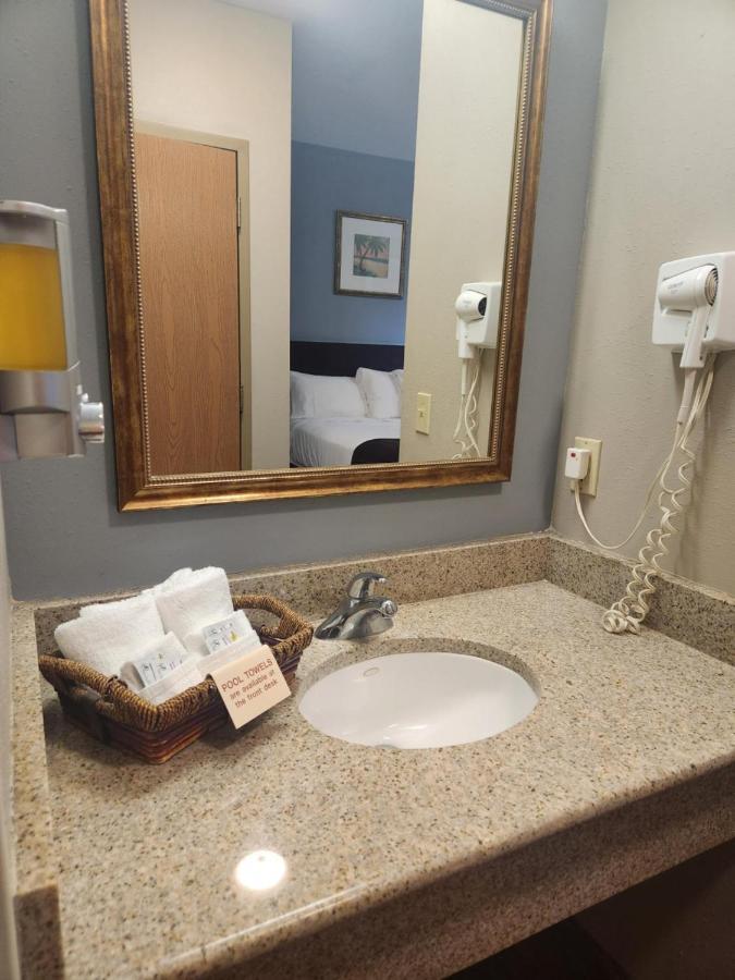 Put-In-Bay Resort & Conference Center Екстериор снимка